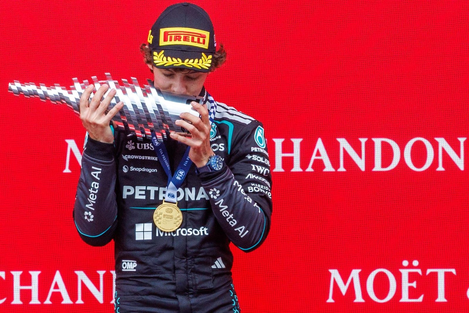 El piloto italiano Andrea Kimi Antonelli (Mercedes) ganó en el Gran Premio de Bélgica. EFE/OLIVIER MATTHYS