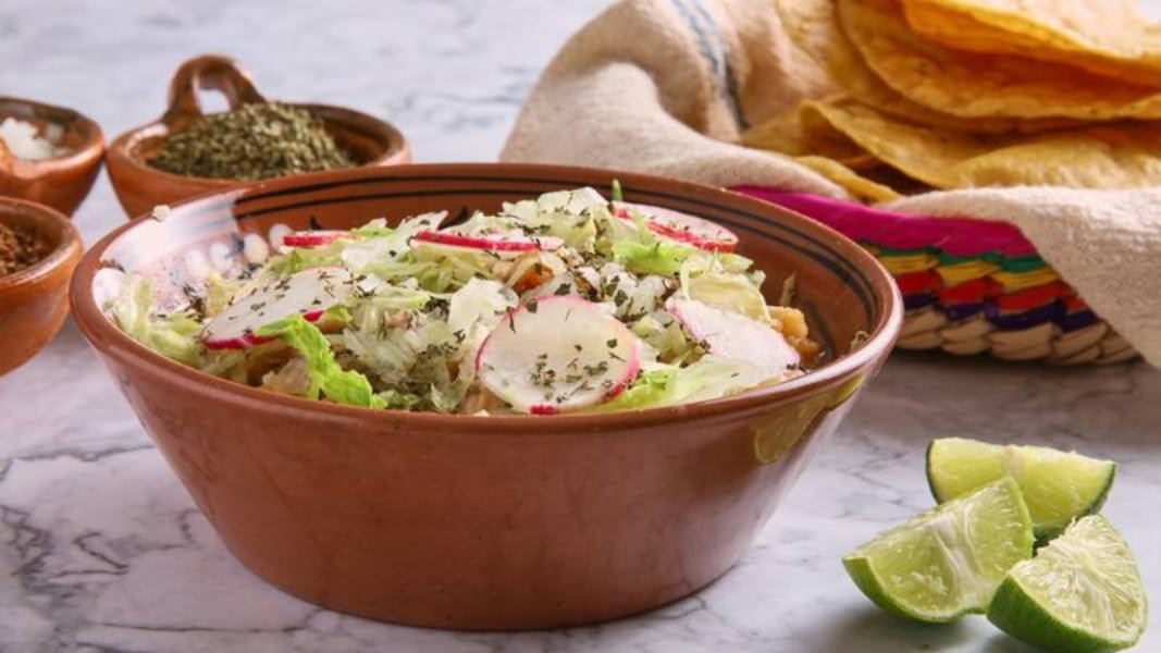 El pozole es uno de los platillos tradicionales de la gastronomía mexicana. (Foto: Shutterstock)