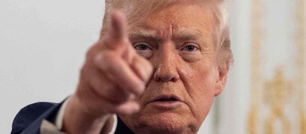 Trump analiza lanzar un “ataque masivo” contra Irán; asegura que está cerca de decidir Trump analiza lanzar un “ataque masivo” contra Irán; asegura que está cerca de decidir