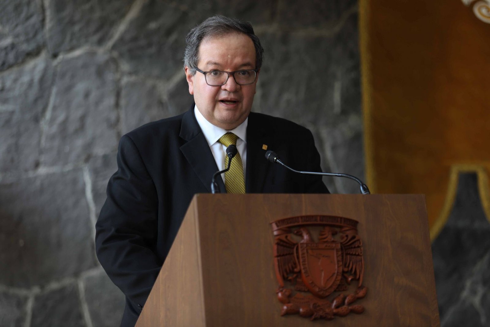 Leonardo Lomelí Vanegas, rector de la UNAM, nombró a una Comisión Técnica para analizar los resultados del examen 2026.