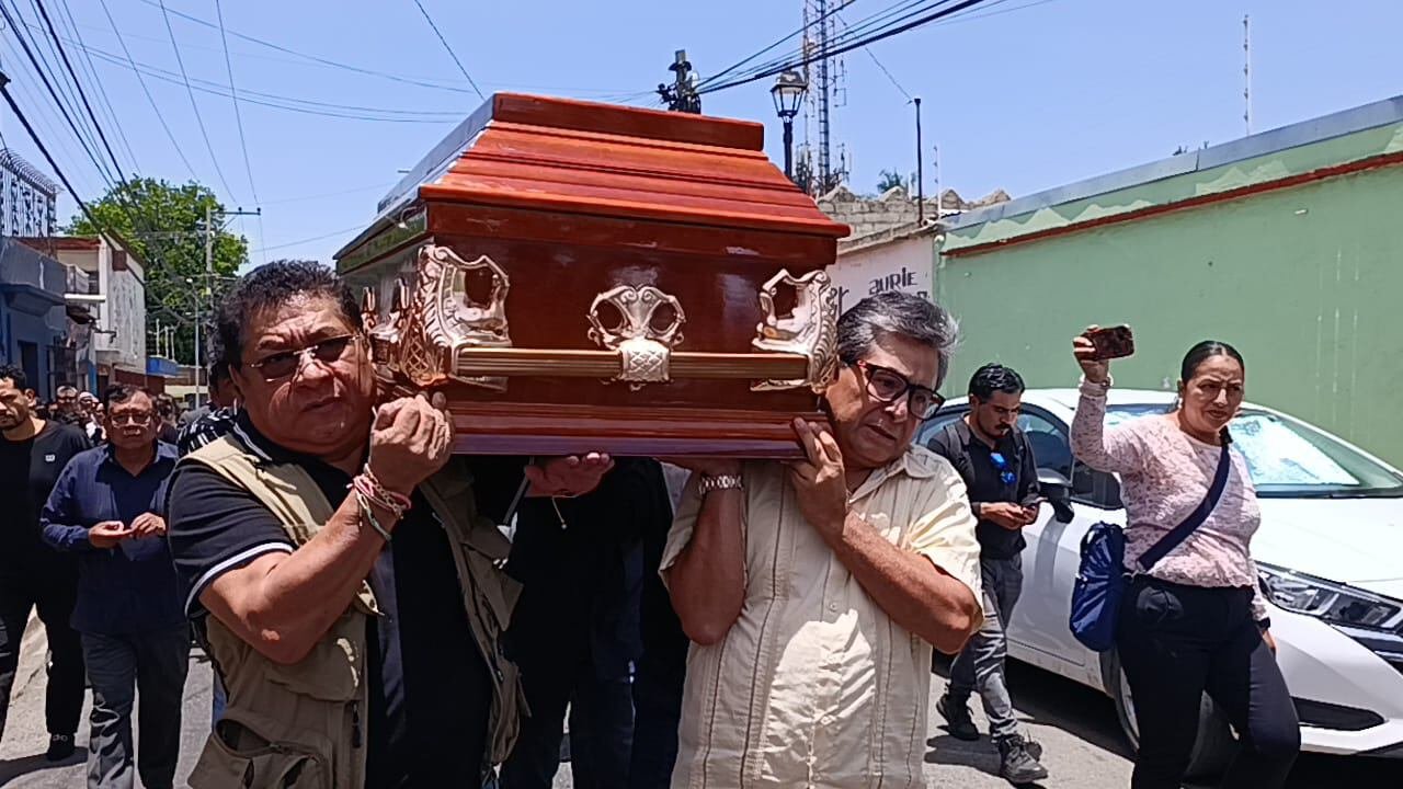 El gremio periodístico recordó el legado de Alejandro Leyva Aguilar y pidió esclarecer el crimen que le arrebató la vida.