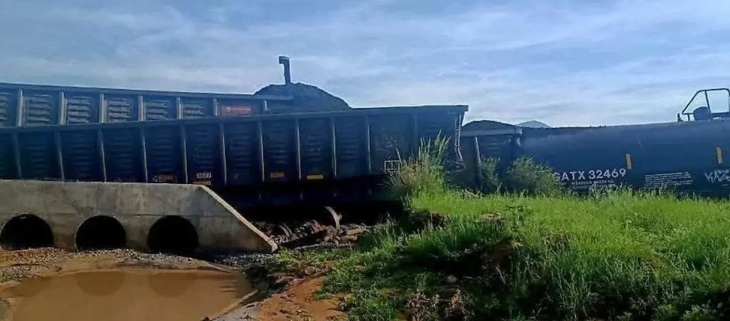Confirma Profepa derrame de 59 mil litros de químico tras descarrilamiento de tren en Naco, Sonora; investiga posible impacto ambiental Confirma Profepa derrame de 59 mil litros de químico tras descarrilamiento de tren en Naco, Sonora; investiga posible impacto ambiental