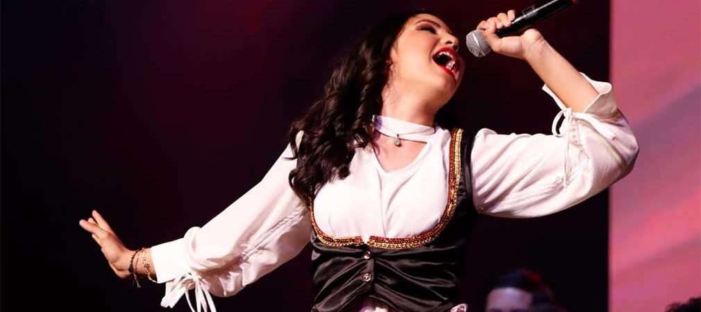 De Hermosillo a Berklee, ‘Tessa’ construye su carrera como solista y suma su voz al proyecto ‘El Amalayón’ en Sonora