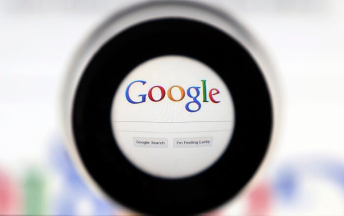 Comisión Europea multa a Google con más de mil millones de euros por bloquear a su competencia