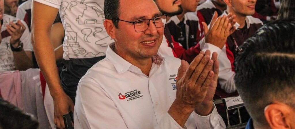 Exfuncionario de Guasave ligado a Rocha Moya es detenido en EEUU con 111 mil pastillas de fentanilo Exfuncionario de Guasave ligado a Rocha Moya es detenido en EEUU con 111 mil pastillas de fentanilo