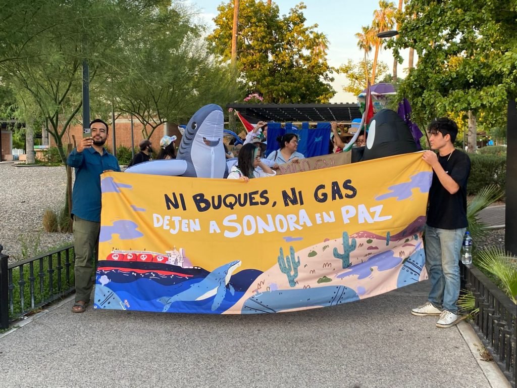 Marchan ambientalistas en Hermosillo contra plantas de gas Saguaro y Amigo en Sonora; acusan que afectarán Golfo de California Marchan ambientalistas en Hermosillo contra plantas de gas Saguaro y Amigo en Sonora; acusan que afectarán Golfo de California
