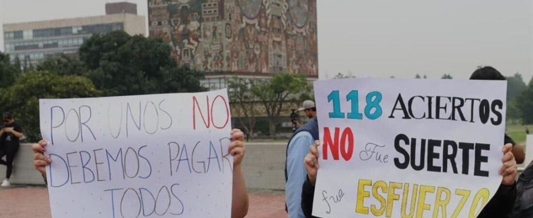 Presentan los primeros amparos contra el examen de ingreso a la UNAM Presentan los primeros amparos contra el examen de ingreso a la UNAM