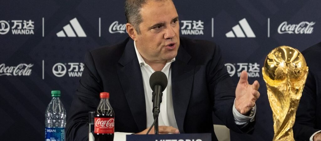 La FIFA se prepara para una batalla por el poder en 2027: crece el descontento con Infantino y surgen posibles rivales La FIFA se prepara para una batalla por el poder en 2027: crece el descontento con Infantino y surgen posibles rivales