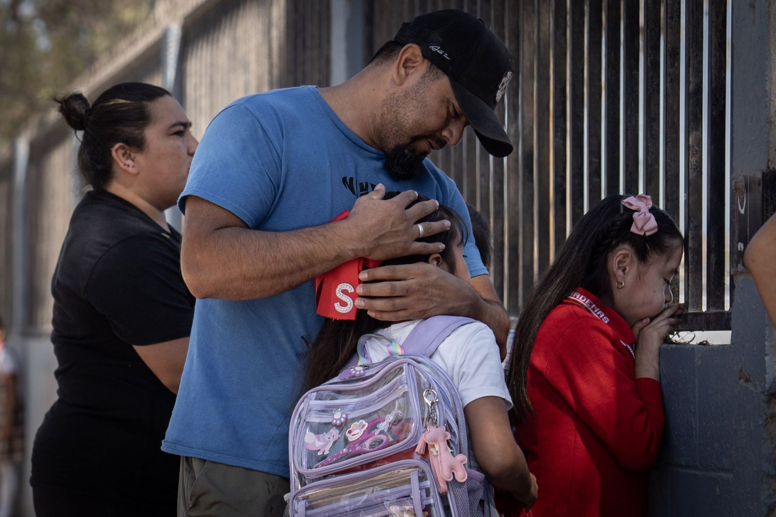 Los padres helicóptero o que sobreprotegen a sus hijos, buscan que los menores no sufran o tengan alguna experiencia desagradable. (Cuartoscuro). 