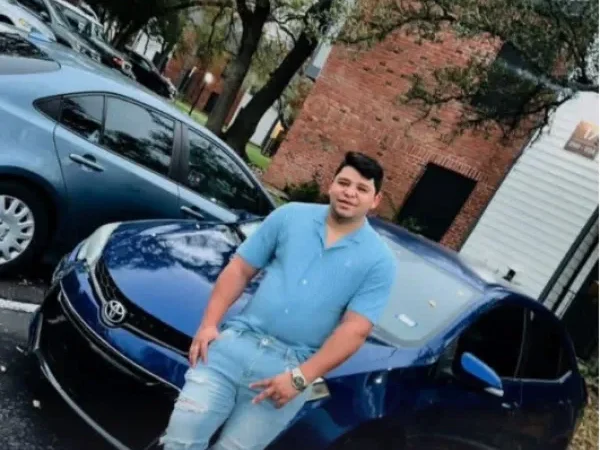 Protestan contra ICE en Austin tras tiroteo que dejó herido a migrante venezolano Protestan contra ICE en Austin tras tiroteo que dejó herido a migrante venezolano