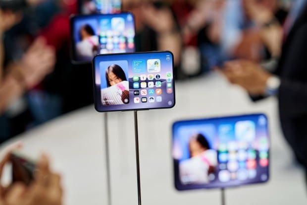 Apple intenta amortiguar el golpe con un nuevo programa de arrendamiento. EFE