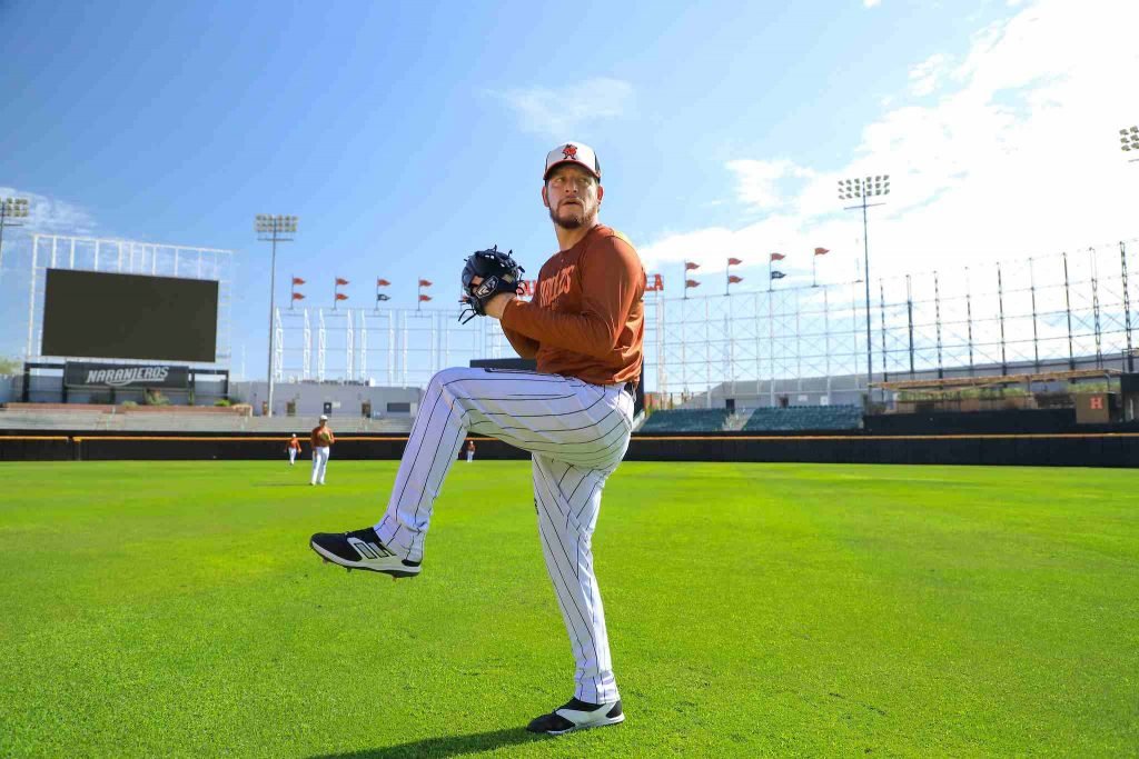 Reporta Wilmer Ríos con Naranjeros de Hermosillo durante segundo día de pretemporada