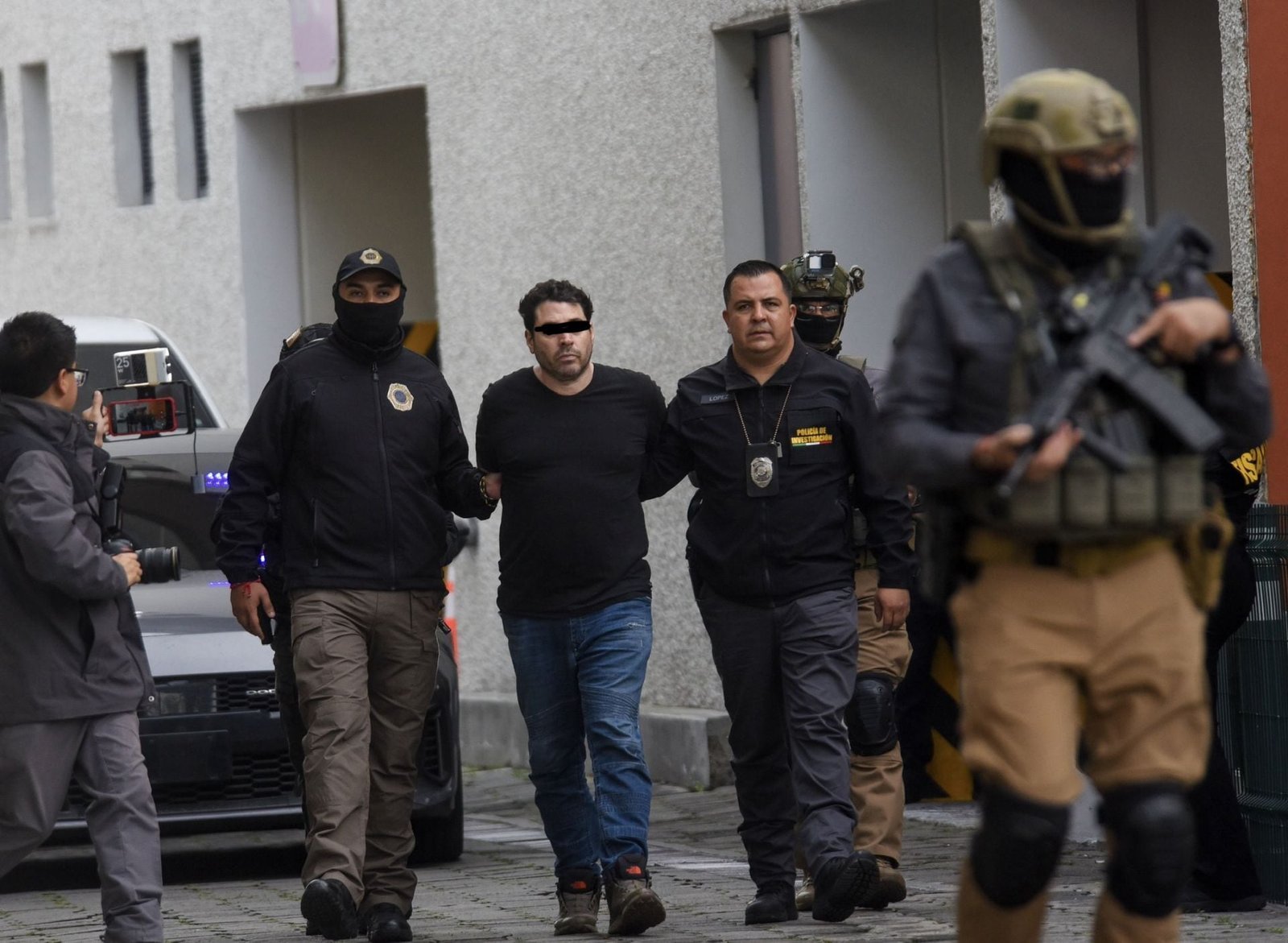 Diego Sebastián 'N' y Gerardo 'N' fueron trasladados del Complejo Central de la Fiscalía General de Justicia del Estado de México al Centro de Reinserción Social de Barrientos, en Tlalnepantla.