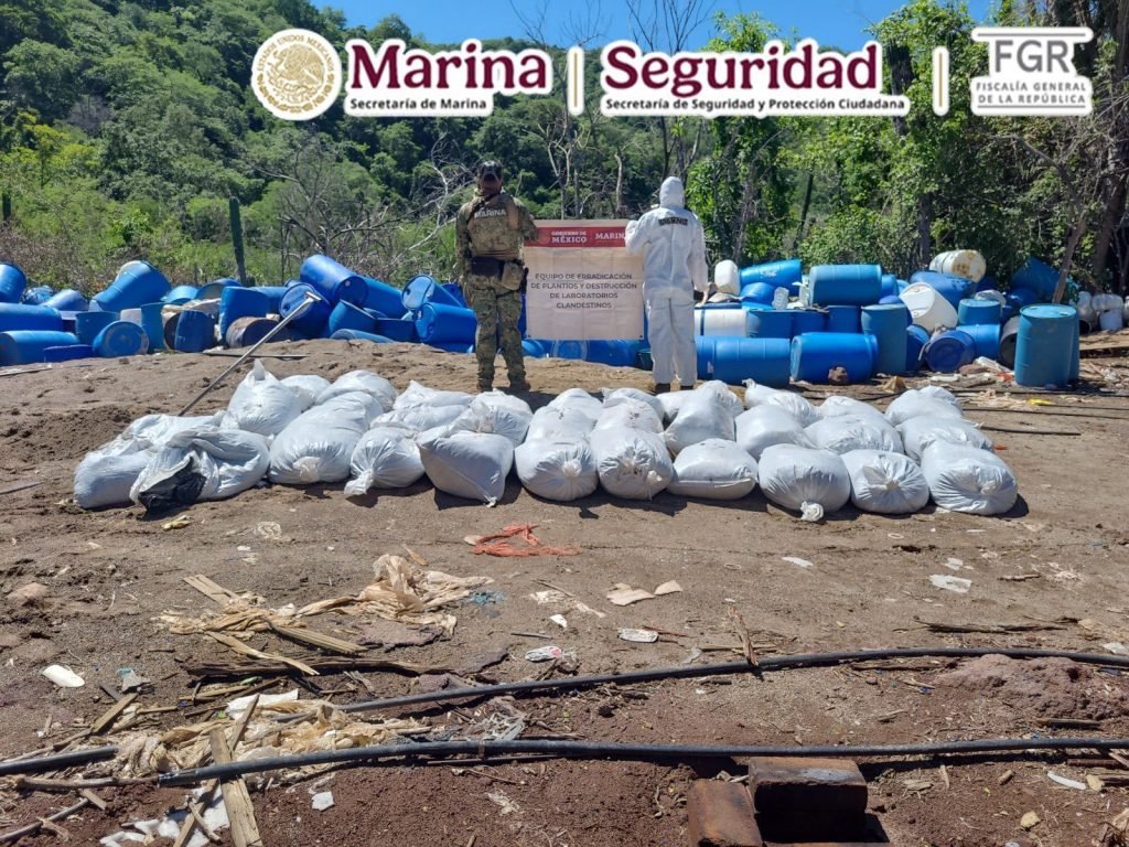 Embajador de EEUU destaca “información compartida” que permitió decomisar 16 toneladas de metanfetamina en Sinaloa