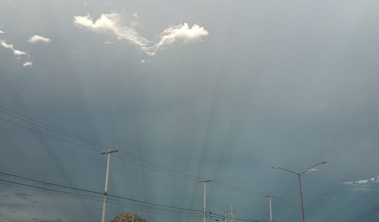 Espectáculo de luces: Rayos anticrepusculares aparecen en el cielo de Hermosillo