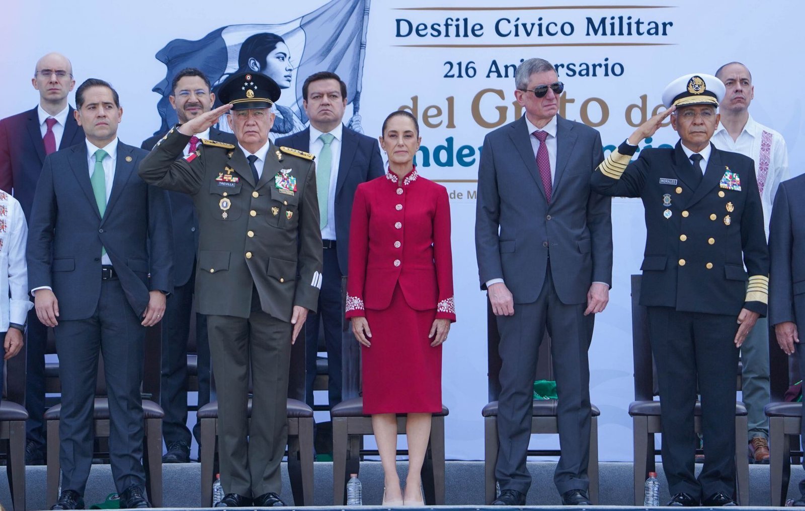 Desfile de Independencia EN VIVO: ‘México no se arrodilla, nunca se vende’, afirma Claudia Sheinbaum Desfile de Independencia EN VIVO: ‘México no se arrodilla, nunca se vende’, afirma Claudia Sheinbaum