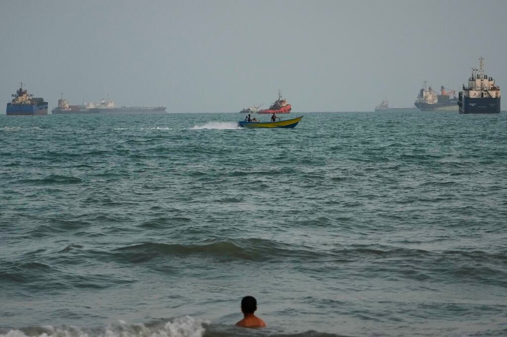 Irán anuncia ataque contra barco de EU en Ormuz; gobierno de Trump dice que es ‘mentira total’ Irán anuncia ataque contra barco de EU en Ormuz; gobierno de Trump dice que es ‘mentira total’