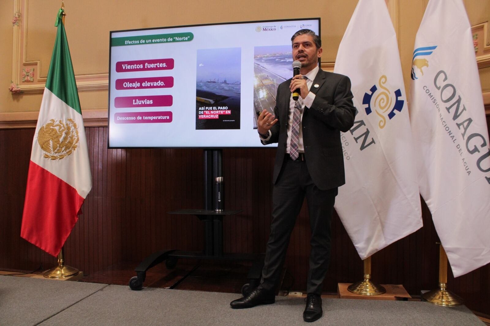 Fabián Vázquez Romaña, Coordinador General del Servicio Meteorológico Nacional (SMN). (Conagua).