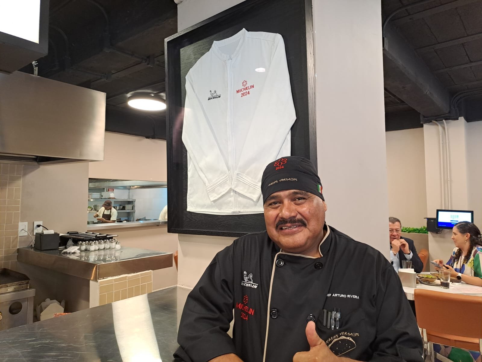 Gana estrella Michelin con El Califa y ahora abre su propia taquería: Así es Versalles, del chef Arturo Rivera Gana estrella Michelin con El Califa y ahora abre su propia taquería: Así es Versalles, del chef Arturo Rivera