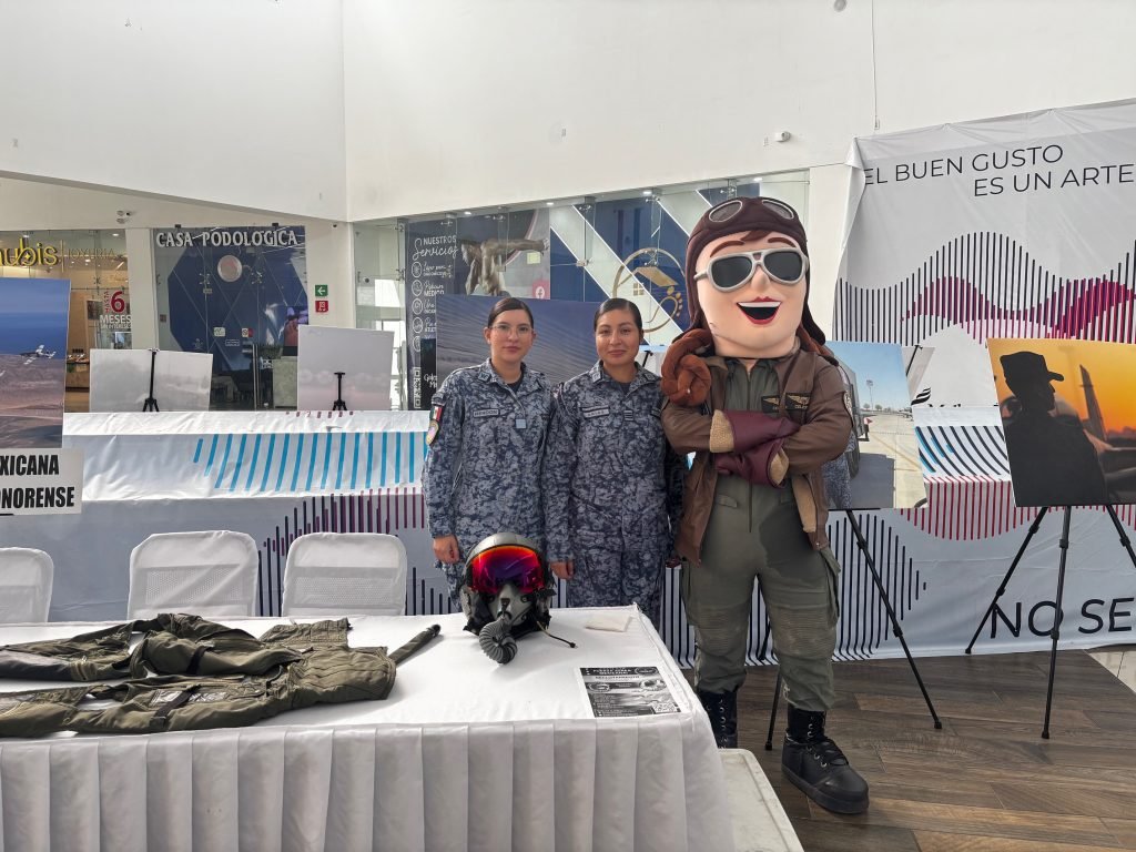 Realiza Fuerza Área exposición fotográfica en Hermosillo