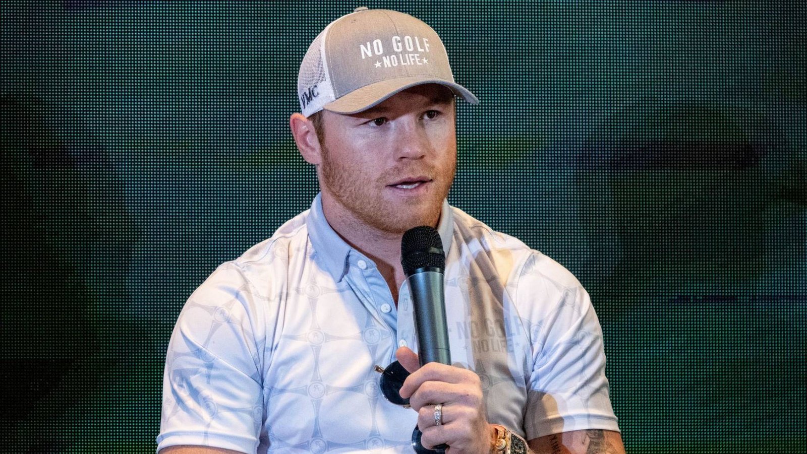 ‘Canelo’ Álvarez confirma pelea con Christian M’Billi en Arabia Saudita pese a bombardeos: ‘Pase lo que pase’